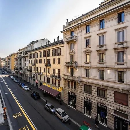 Deluxe In Brera-duomo, Near Metro 아파트